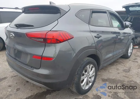 2019 Hyundai Tucson Value z USA, uszkodzony, nr VIN KM8J33A43KU011032
